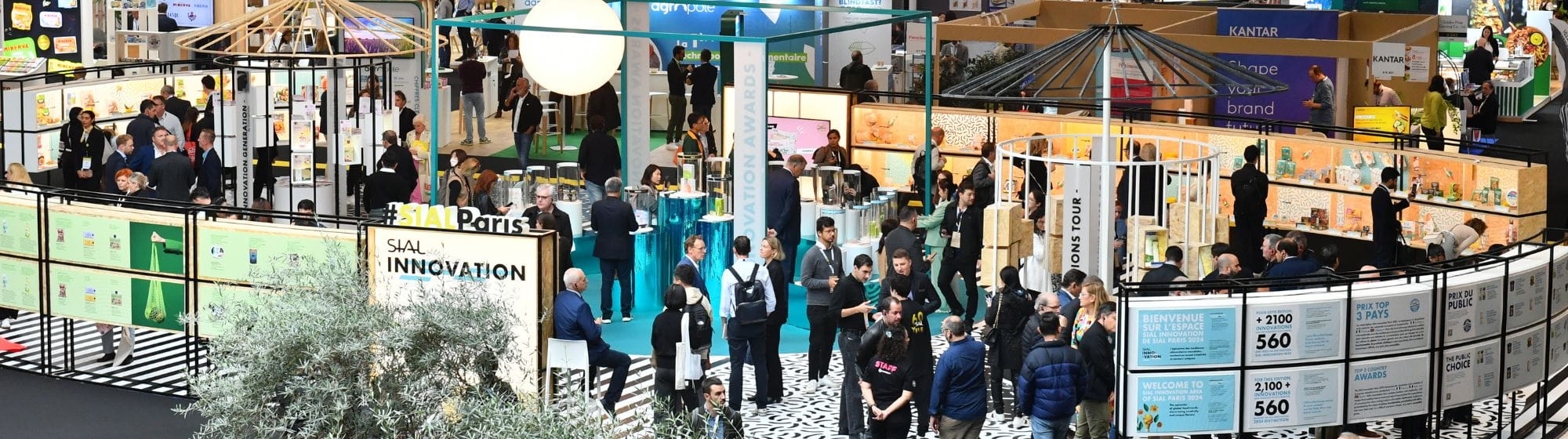 Panoramic view of the SIAL Innovation area with visitors exploring innovation at SIAL Paris.